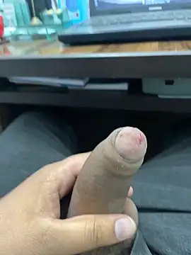 Snapshot of kavilv69fuck chatting on 12.25.24 kavilv69fuck online show from 12.25.24