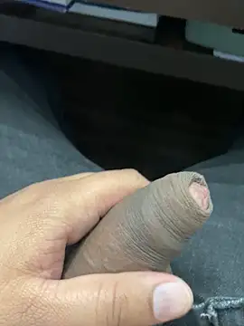 Snapshot of kavilv69fuck chatting on 12.25.24 kavilv69fuck online show from 12.25.24