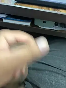 Snapshot of kavilv69fuck chatting on 12.26.24 kavilv69fuck online show from 12.26.24