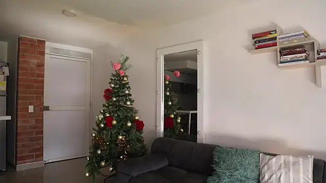  Vahos  online show from 12.03.25