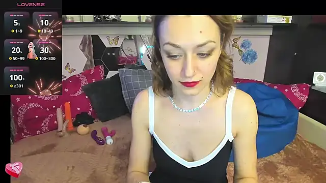 Snapshot of FoxyDom699 chatting on 02.24.25 FoxyDom699 online show from 02.24.25