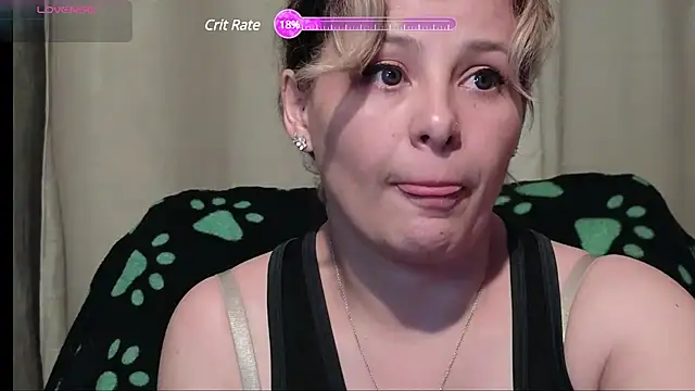 Snapshot of dagny-jo chatting on 02.11.25 dagny-jo online show from 02.11.25