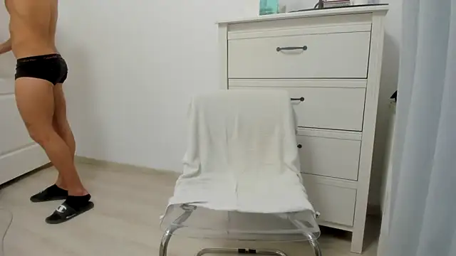 woolfiie online show from 11.11.25