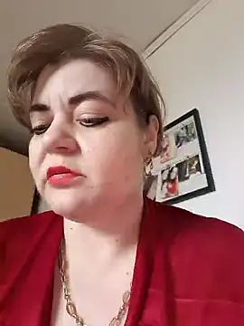Snapshot of cindybbwsquirt chatting on 02.03.25 cindybbwsquirt online show from 02.03.25