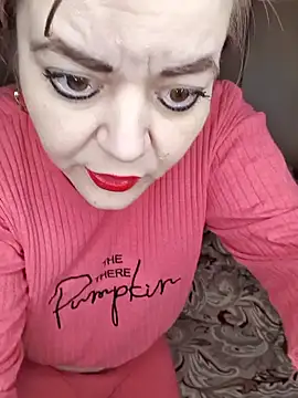 Snapshot of cindybbwsquirt chatting on 02.14.25 cindybbwsquirt online show from 02.14.25