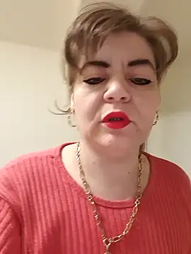 Snapshot of cindybbwsquirt chatting on 02.17.25 cindybbwsquirt online show from 02.17.25