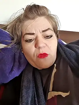 Snapshot of cindybbwsquirt chatting on 02.23.25 cindybbwsquirt online show from 02.23.25