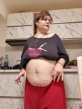 Snapshot of cindybbwsquirt chatting on 03.08.25 cindybbwsquirt online show from 03.08.25