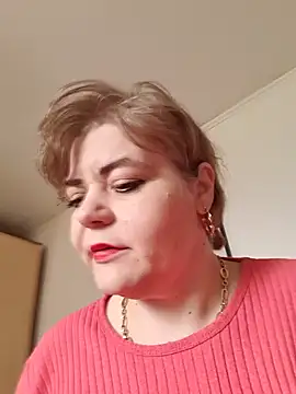 Snapshot of cindybbwsquirt chatting on 03.11.25 cindybbwsquirt online show from 03.11.25