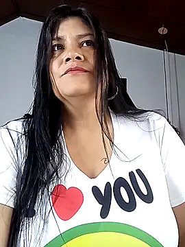 salomexlove 20 online show from 11.17.25