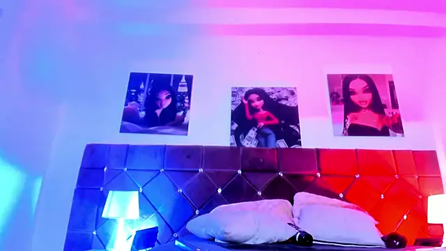 Snapshot of Ariana_lopezz chatting on 01.28.25 Ariana lopezz online show from 01.28.25