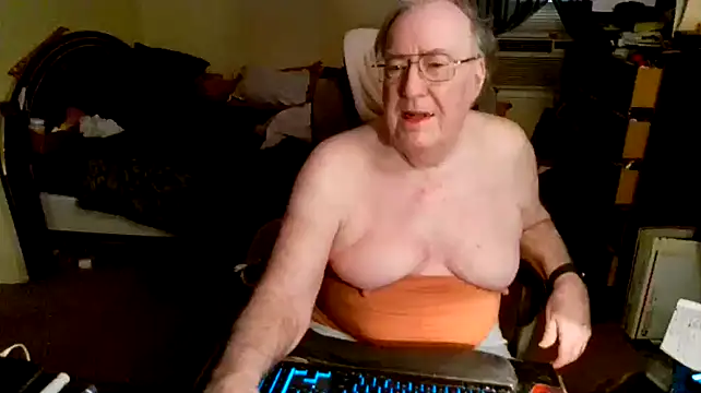 Snapshot of Toastir chatting on 02.23.25 Toastir online show from 02.23.25