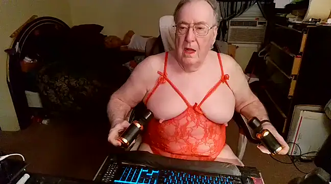 Snapshot of Toastir chatting on 03.15.25 Toastir online show from 03.15.25