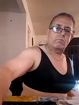 Snapshot of bobby69cock chatting on 03.10.25 bobby69cock online show from 03.10.25
