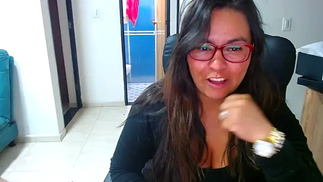 Snapshot of Ixchel_Anaid chatting on 01.29.25 Ixchel Anaid online show from 01.29.25