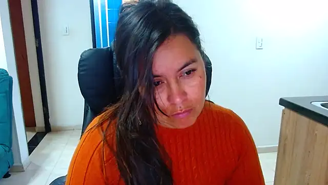 Snapshot of Ixchel_Anaid chatting on 02.19.25 Ixchel Anaid online show from 02.19.25