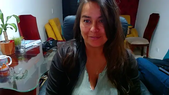 Snapshot of Ixchel_Anaid chatting on 02.20.25 Ixchel Anaid online show from 02.20.25