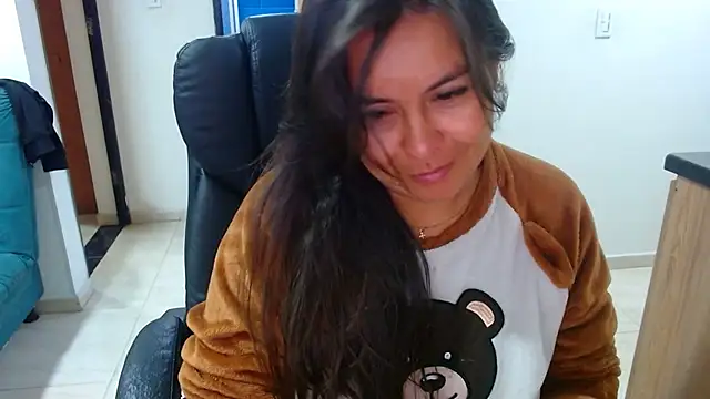 Snapshot of Ixchel_Anaid chatting on 03.03.25 Ixchel Anaid online show from 03.03.25