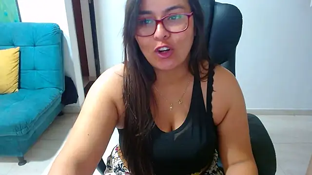 Snapshot of Ixchel_Anaid chatting on 03.05.25 Ixchel Anaid online show from 03.05.25
