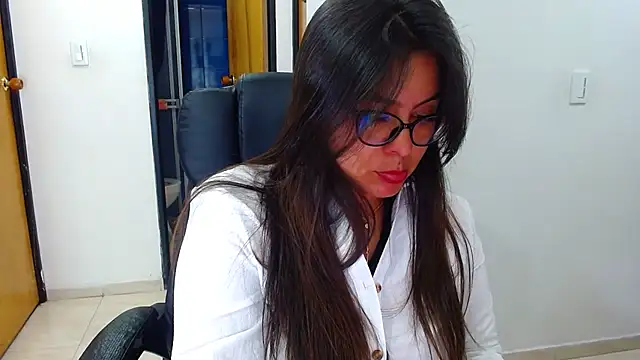 Snapshot of Ixchel_Anaid chatting on 03.08.25 Ixchel Anaid online show from 03.08.25