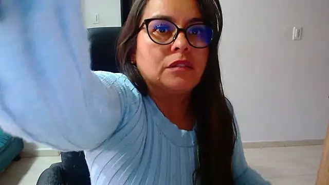 Snapshot of Ixchel_Anaid chatting on 03.13.25 Ixchel Anaid online show from 03.13.25