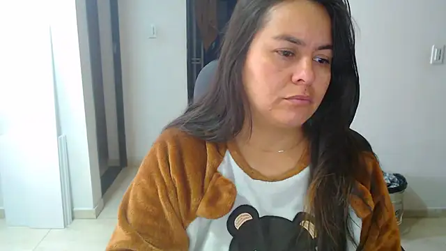 Snapshot of Ixchel_Anaid chatting on 10.09.25 Ixchel Anaid online show from 10.09.25