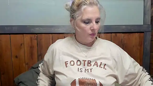 Snapshot of lisaxlovexxx chatting on 09.19.25 lisaxlovexxx online show from 09.19.25