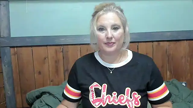 Snapshot of lisaxlovexxx chatting on 09.21.25 lisaxlovexxx online show from 09.21.25