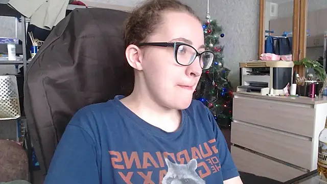 Snapshot of AnKey_Rayah chatting on 01.10.25 AnKey Rayah online show from 01.10.25