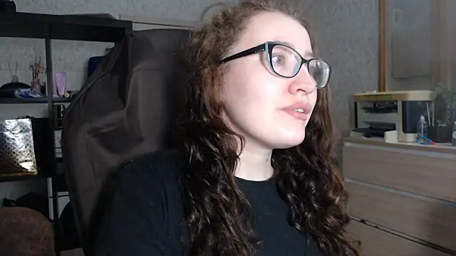Snapshot of AnKey_Rayah chatting on 02.24.25 AnKey Rayah online show from 02.24.25