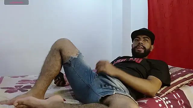 Snapshot of Aroon_Stonne chatting on 01.26.25 Aroon Stonne online show from 01.26.25