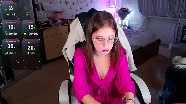 Kira honeyy online show from 10.10.25