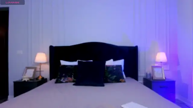 Snapshot of ElizzaBubble chatting on 03.11.25 ElizzaBubble online show from 03.11.25