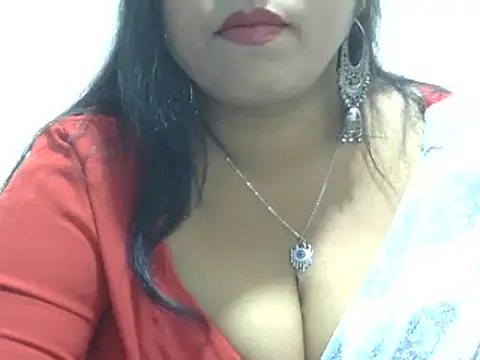 Snapshot of ROSEE_MERRYYYY chatting on 01.21.25 ROSEE MERRYYYY online show from 01.21.25