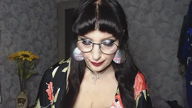 Aziza1 online show from 02.18.25