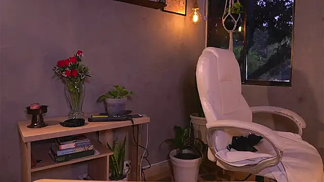 Isapetit  online show from 10.04.25