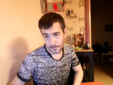 Snapshot of Ethangay chatting on 10.14.25 Ethangay online show from 10.14.25