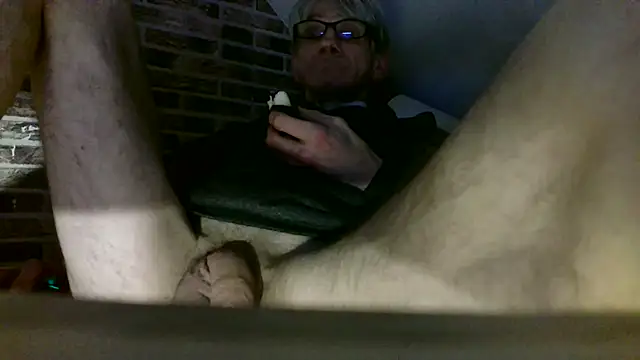 Snapshot of InMeinenMund chatting on 12.02.24 InMeinenMund online show from 12.02.24