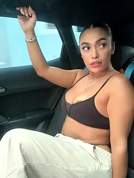 Snapshot of emma_andrew1 chatting on 11.16.25 emma andrew1 online show from 11.16.25