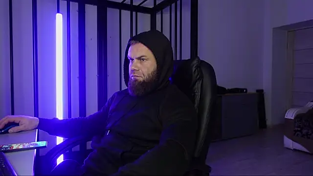 Snapshot of Tommy_Burnz chatting on 02.11.25 Tommy Burnz online show from 02.11.25