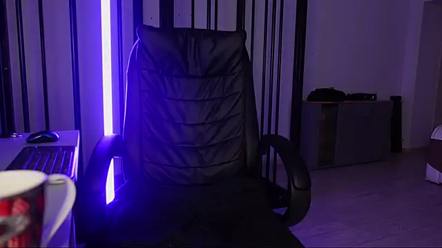 Snapshot of Tommy_Burnz chatting on 02.11.25 Tommy Burnz online show from 02.11.25