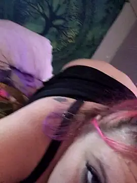 Snapshot of PinkyMarie0729 chatting on 11.10.25 PinkyMarie0729 online show from 11.10.25