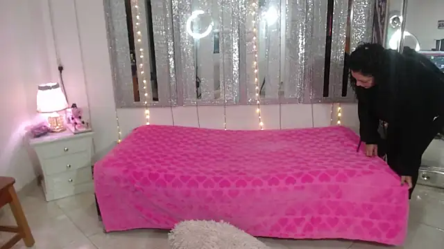 mijal queen online show from 02.08.25