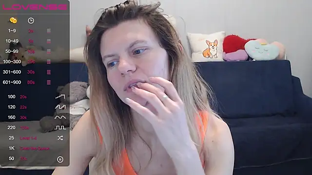 night is dark online show from 01.28.25