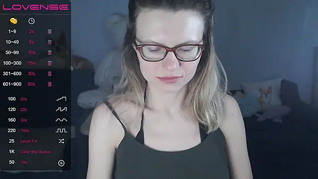 night is dark online show from 03.04.25