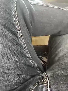 Snapshot of coolrocky346 chatting on 02.21.25 coolrocky346 online show from 02.21.25