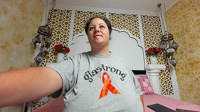 AleshaArabian online show from 09.15.25