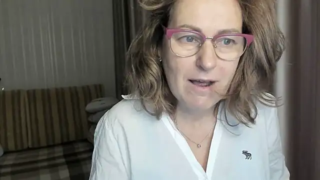 lauraoven online show from 12.28.24