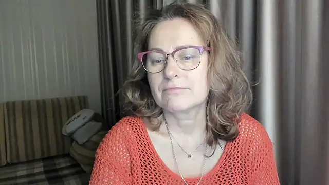 lauraoven online show from 01.08.25