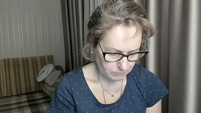 lauraoven online show from 01.16.25